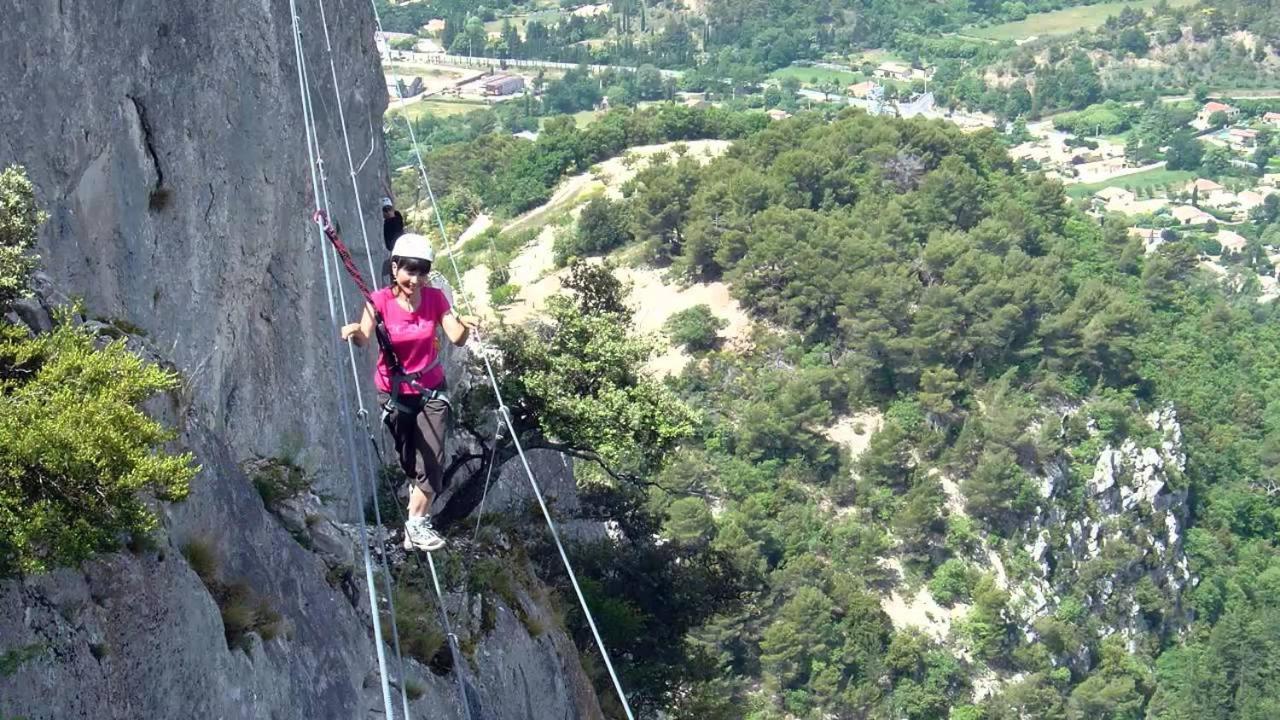 Les Chambres D'Hotes Du Mas Face Au Ventoux Plaisians Exterior foto